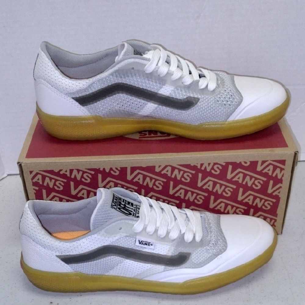 Vans AVE Knit White and Gray with Gum Sole